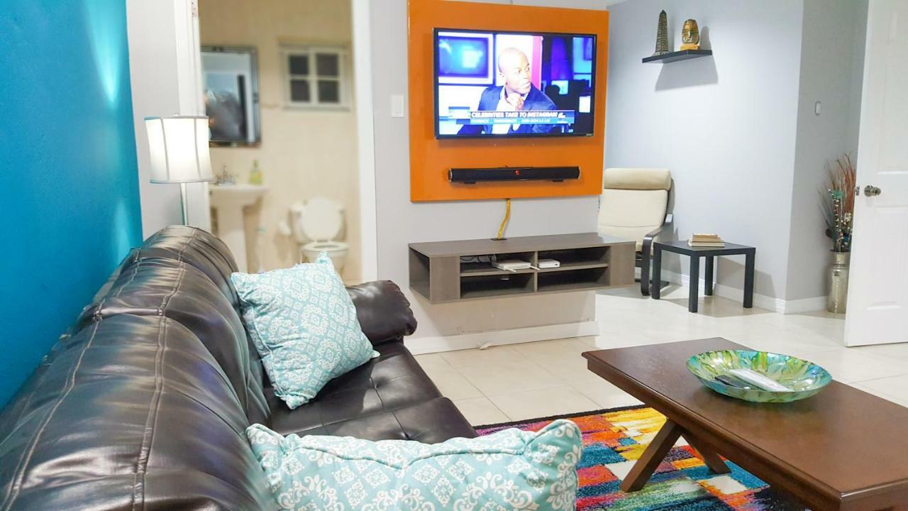 New Kingston Guest Apartments @ Donhead Extérieur photo